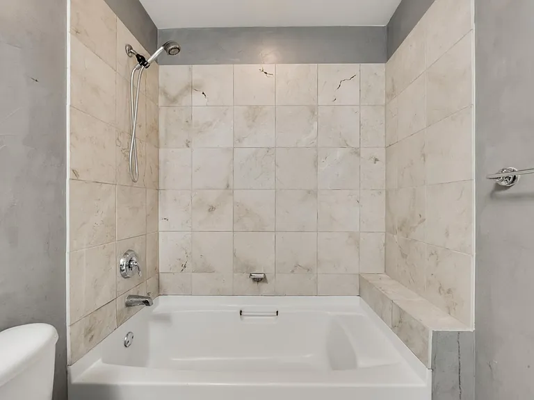 1200 Main St #1007 — Photo 19