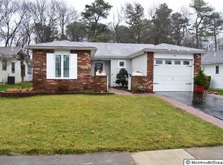 10 Rushmore Dr, Brick, NJ 08724