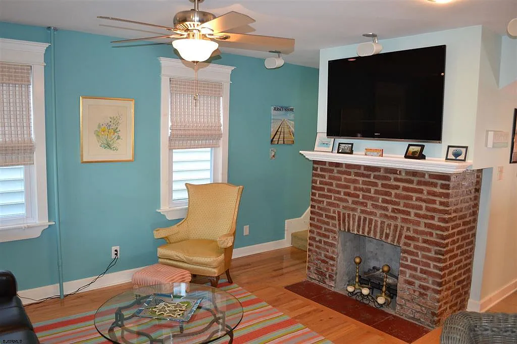 3 bed, 1500 sqft, $12,000 — Photo 4