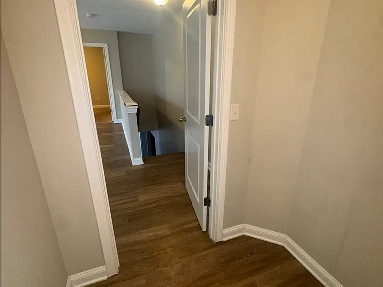 114 Stephen Dr — Photo 42