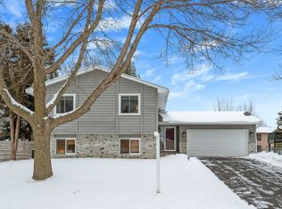 14376 Exley Ln, Apple Valley, MN 55124