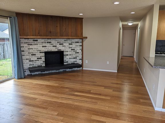 3rd image of 5409 58th Ave SE