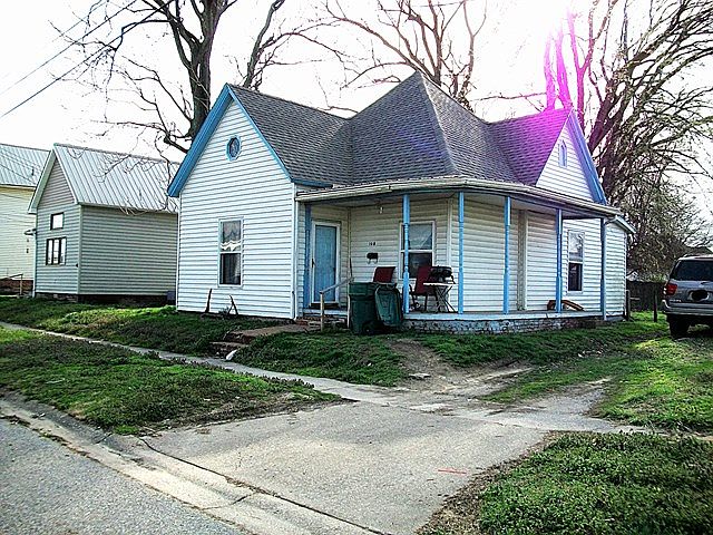 1st image of 108 Poplar St