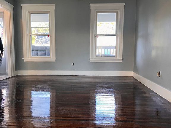 3rd image of 32 West Pine Street #B