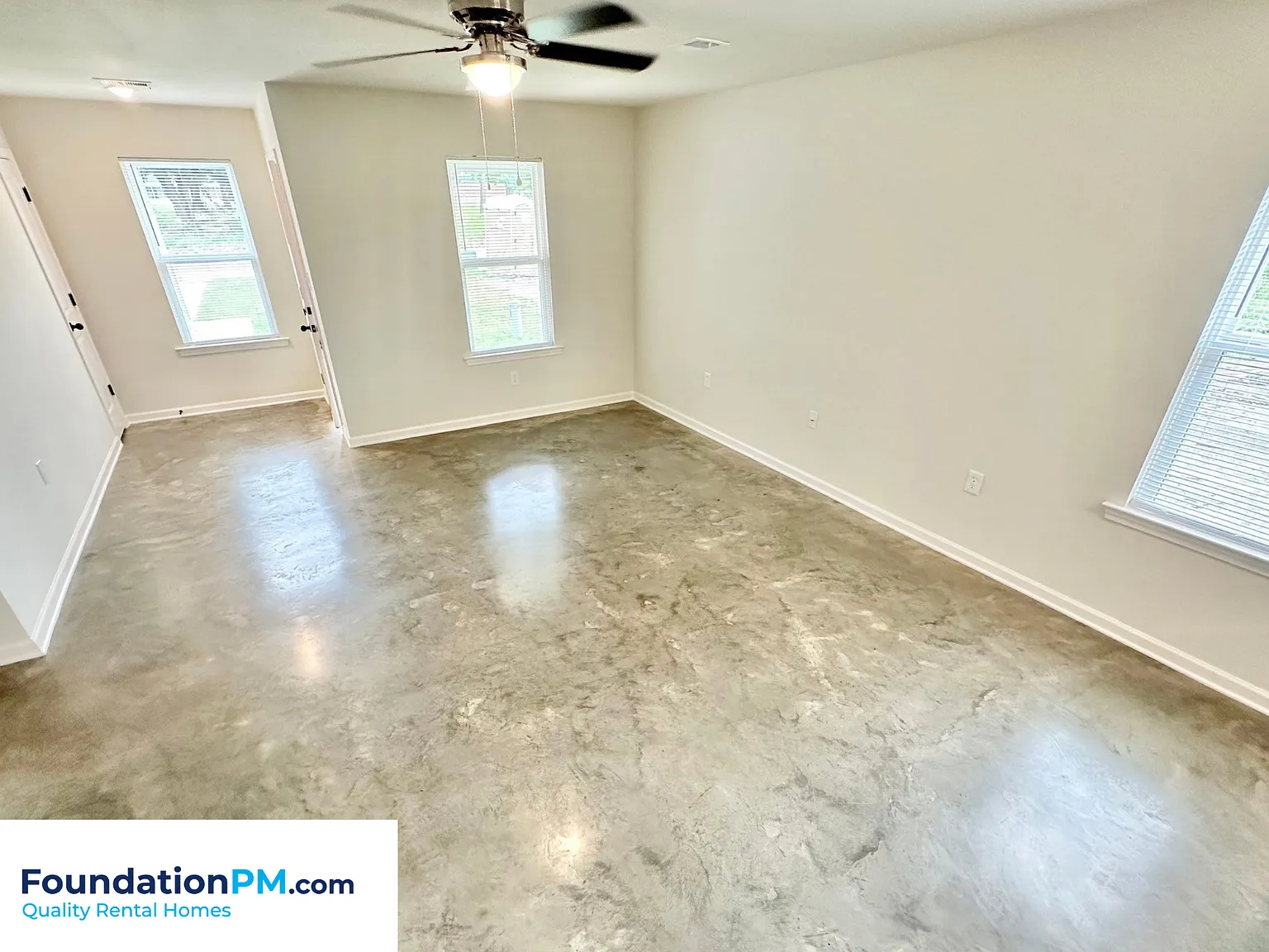 2501 East Tyler Avenue (SOLD 03/02/26) — Photo 2