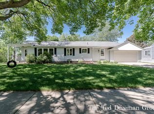 291 W 33rd St, Holland, MI 49423