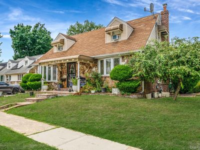 86 Clearstream Avenue, Valley Stream, NY, 11580