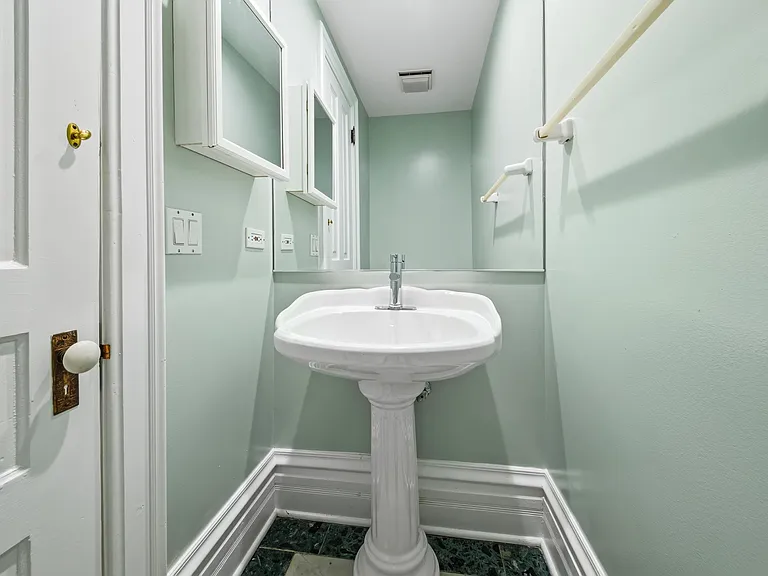 1619 N Mohawk St #1F — Photo 16