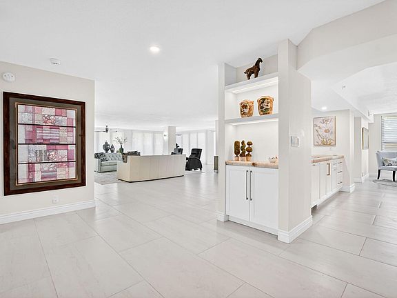 5th image of 7233 Promenade Dr #101