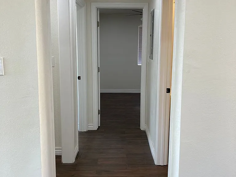 1903 Henderson Ave #D — Photo 6