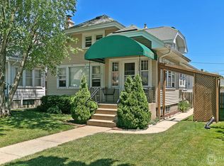 1325 W Lawn Ave, Racine, WI 53405