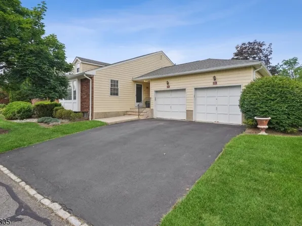 90 Brandywyne Dr, Florham Park Boro, NJ 07932