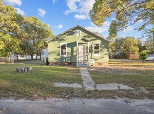 241 S Elm Ln, Jesup, GA 31546