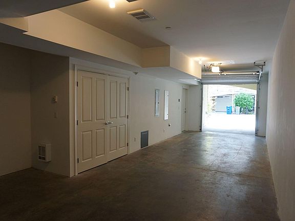 5th image of 12338 NE 7th Pl APT 105