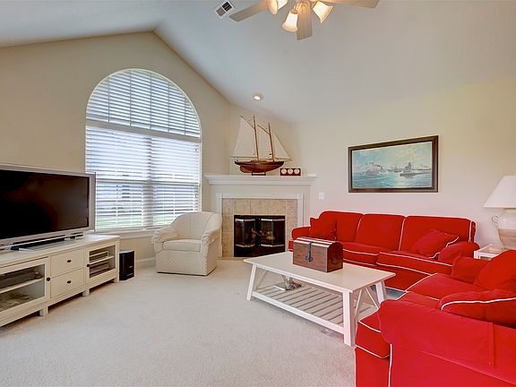4th image of 2730 Canterbury Cir #23C