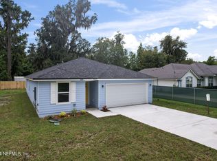 1014 Floyd St, Fleming Island, FL 32003