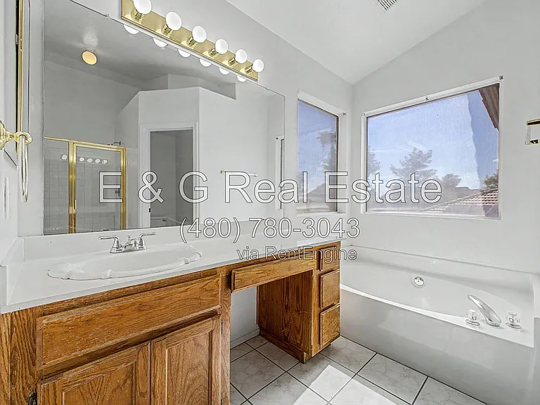 3121 E Wagoner Rd — Photo 19