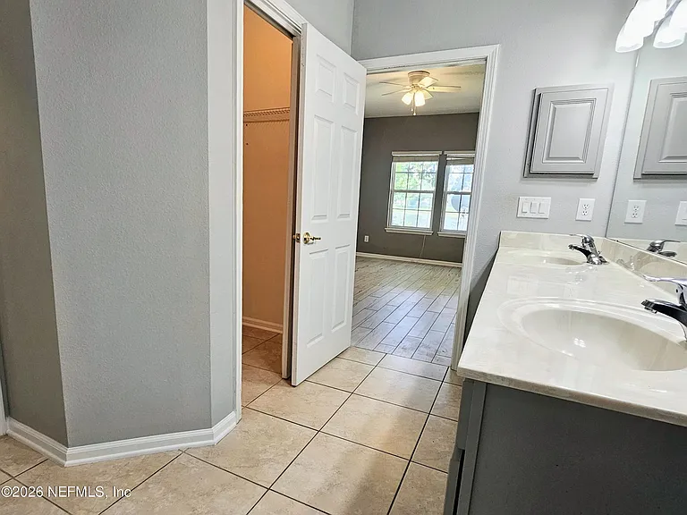535 Wooded Crossing Cir — Photo 23