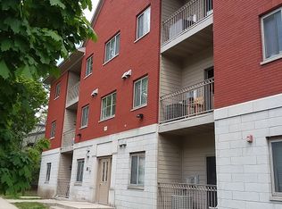 512 S Dubuque St APT 3, Iowa City, IA 52240