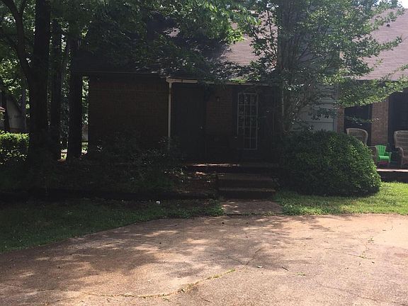 5th image of 124 Bent Creek Cir N