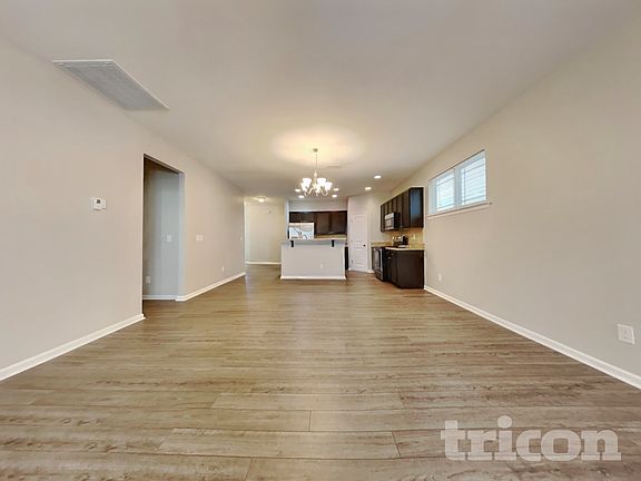 3rd image of 76 Ashby Dr