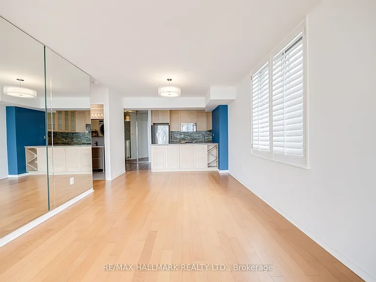 95 Lombard St #1202 — Photo 10