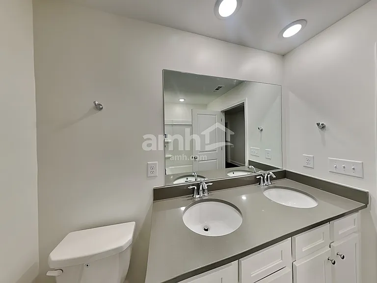 3880 Chivalry Dr — Photo 20