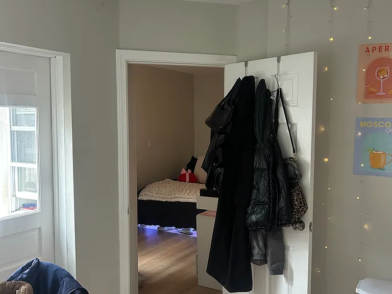 224 Hanover St #11 — Photo 6