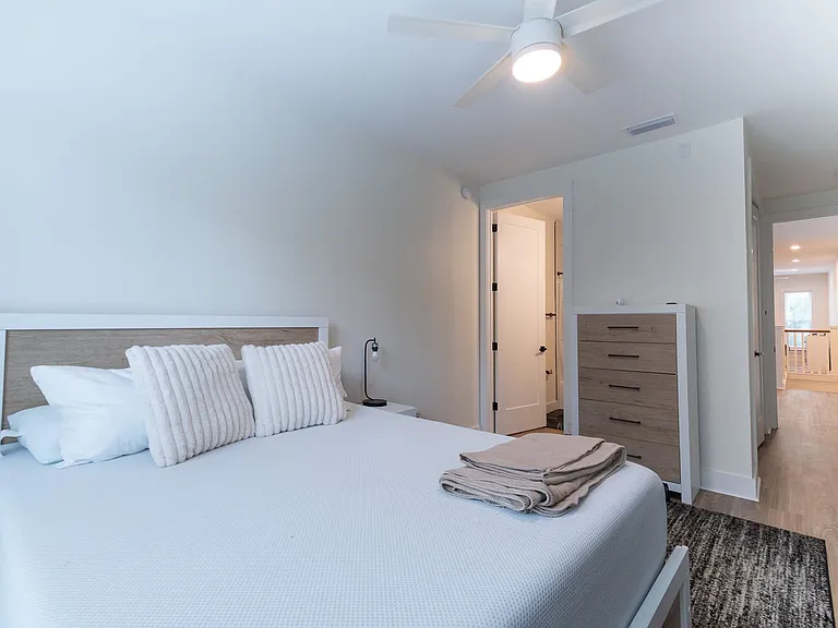 812 SW 5th Ter #2 — Photo 11
