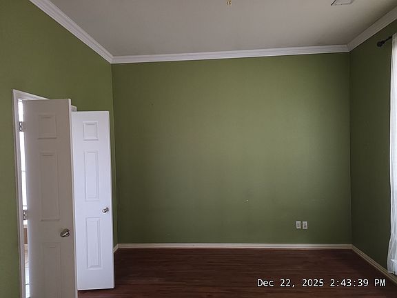 2nd image of 120 Cole St