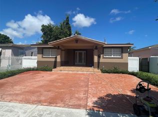 2255 SW 26th St, Miami, FL 33133