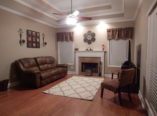 35 Hidden Falls Dr, Hull, GA 30646