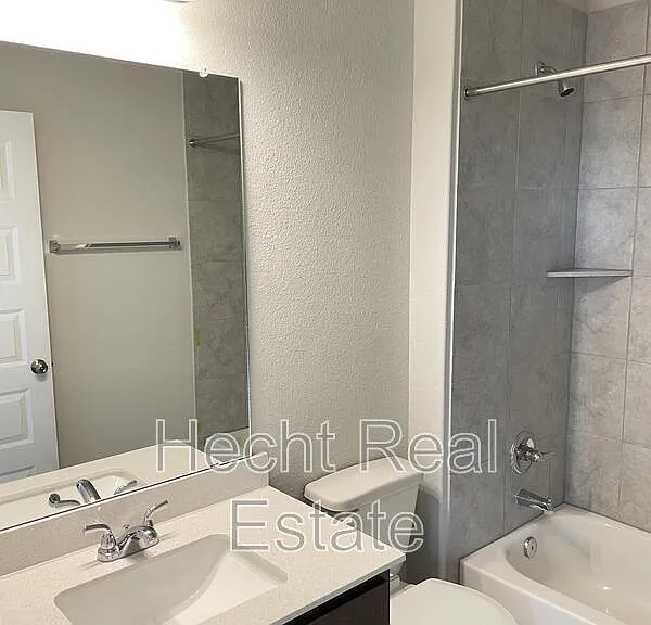 196 Fabion St — Photo 30