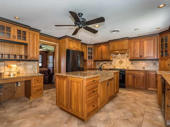 768 Rifle Camp Rd, Woodland Park, NJ 07424