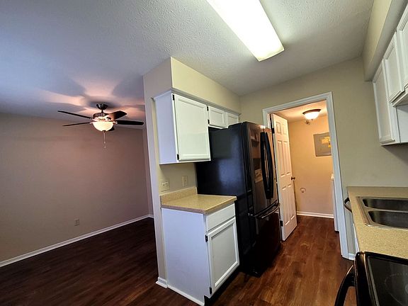5th image of 3407 Spanish Villa Dr #1