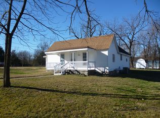 744 S Main St, Granby, MO 64844