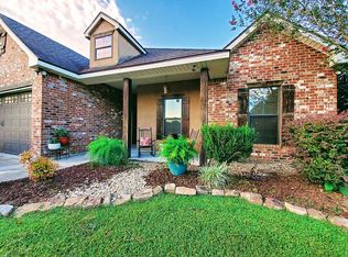 100 Psalm Ct, Youngsville, LA 70592