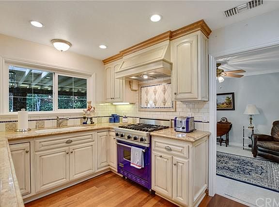 2nd image of 225 Carbonia Ave