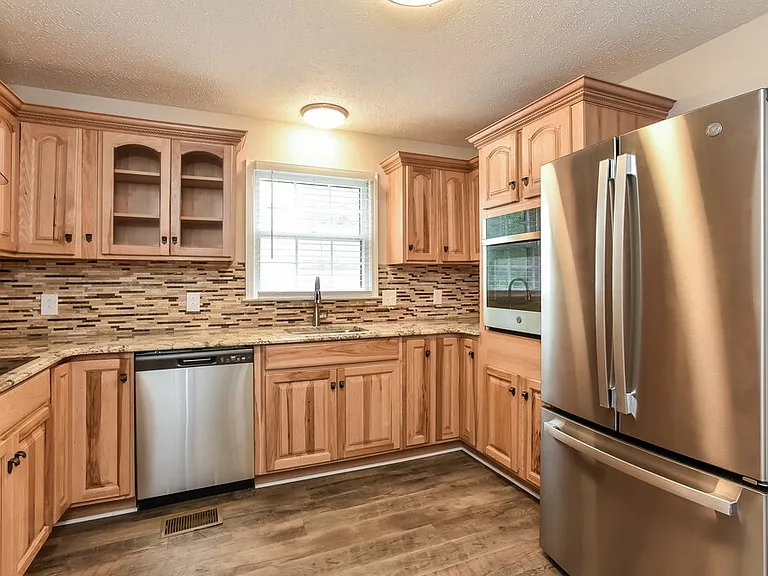 1135 SE Broad St — Photo 8