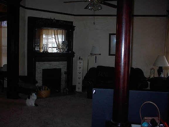 4th image of 120 E Van Ave