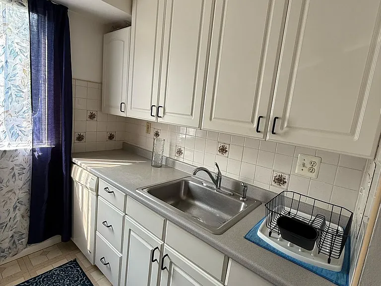 9921 Bustleton Ave — Photo 10