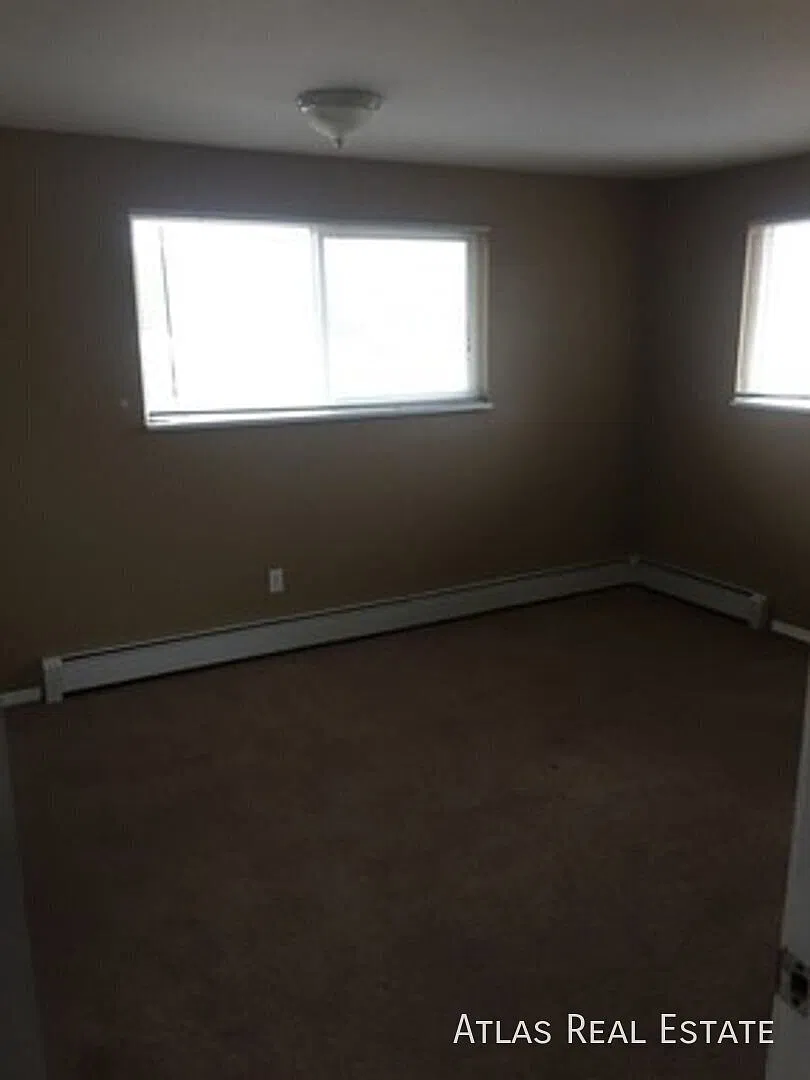Save $1195! Fantastic Location near Rock Park and Downtown Castle Rock! 2 Bed 1 Bath. Brand New P... — Photo 4