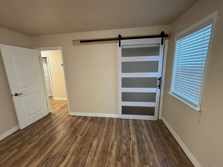 2351 Radcliffe Ave — Photo 19