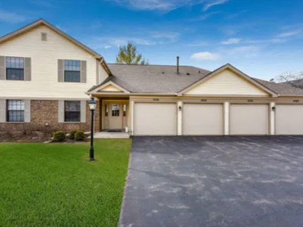 5160 Coventry Ln, Gurnee, IL 60031