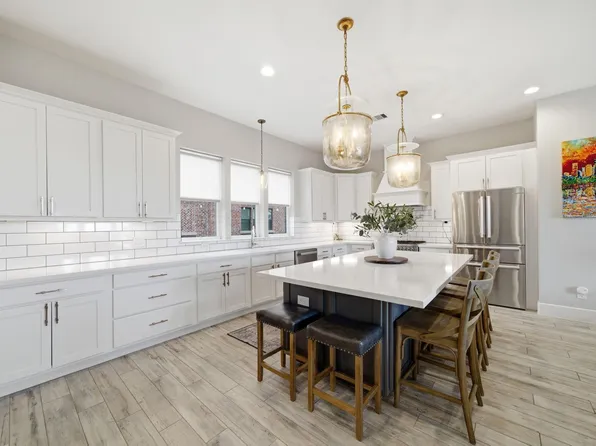 2813 Hicks St, Houston, TX 77007