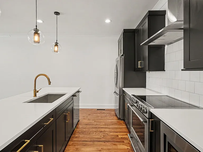 99 Fern Ave — Photo 5