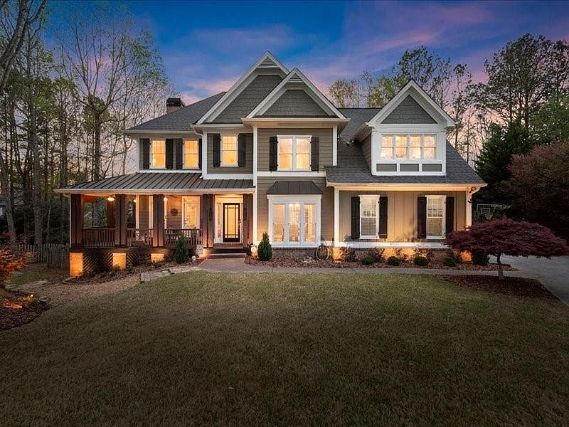 1st image of 272 Canyon Dr