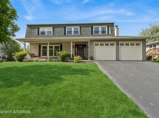 1700 Bolson Dr, Downers Grove, IL 60516