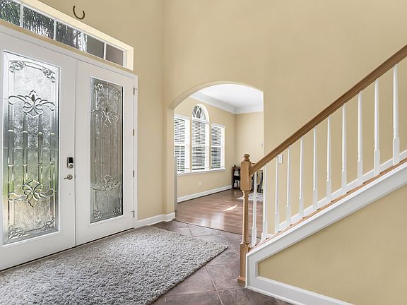 3rd image of 1309 Garrison Dr