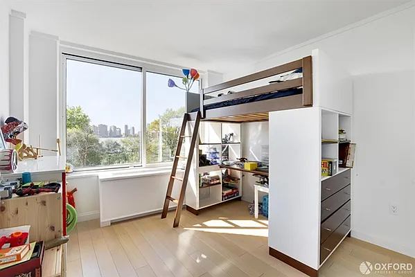 Rented by Oxford Property Group | media 32